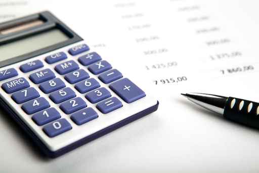 四月中国出口增30.5％贸易顺差重现为16.8亿